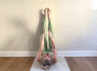 9個瑜伽動作每晚睡前靠牆練,盆腔乾淨了、腹部也緊緻了 9個瑜伽動作每晚睡前靠牆練,盆腔乾淨了、腹部也緊緻了