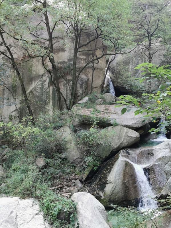 自古華山一條路的山門 自古華山一條路的山門