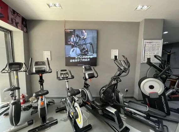 家中配置健身器材有什麼好處呢 健身房必備健身器材有哪些