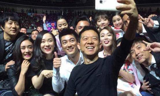 許家印比賈躍亭玩得更大?恆大很窮,但許家印很富有 許家印比賈躍亭玩得更大?恆大很窮,但許家印很富有