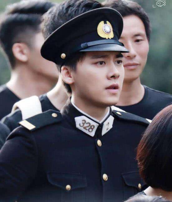 擁有娃娃臉的男演員,我只服這4位!都三四十歲了還這麼有少年感 擁有娃娃臉的男演員,我只服這4位!都三四十歲了還這麼有少年感