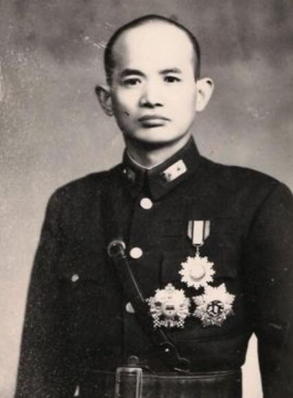 國民黨5大主力軍戰敗後,除張靈甫、邱清泉戰死外,其他人啥下場 國民黨5大主力軍戰敗後,除張靈甫、邱清泉戰死外,其他人啥下場