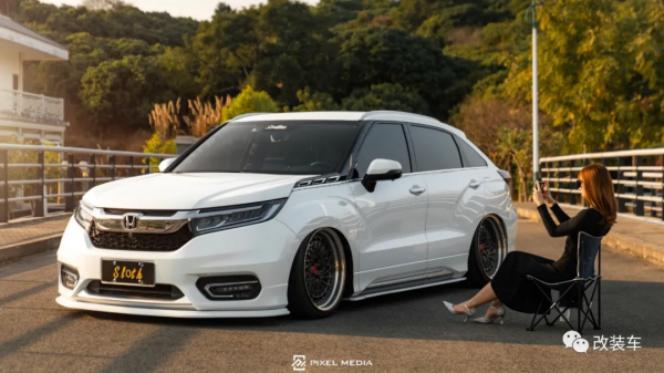 全國首例寬體本田冠道猶如“小坦克”,車主是不是按F上車的? 全國首例寬體本田冠道猶如“小坦克”,車主是不是按F上車的?