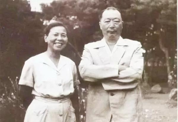 十大元帥夫人新中國成立後都擔任什麼工作，1955年有幾人授銜