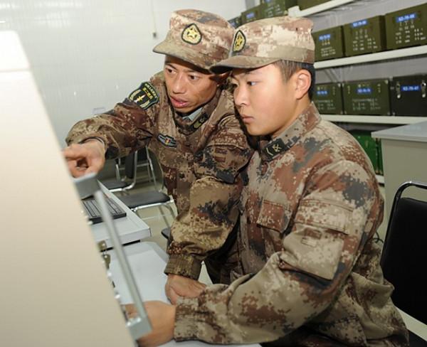 安徽兵王僅初中文化,入伍34年有召必回,退役後女兒繼承父業 安徽兵王僅初中文化,入伍34年有召必回,退役後女兒繼承父業