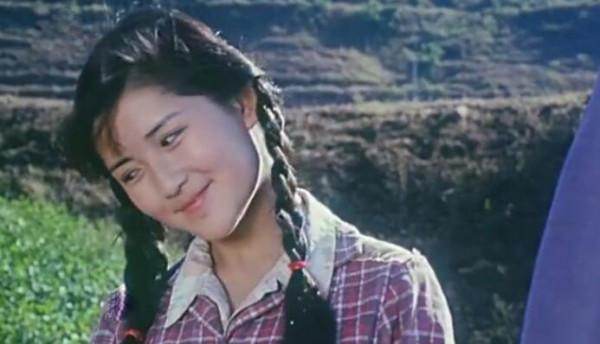 5位女星未成名前的樣子，王豔告訴你啥才叫美，看到謝娜我笑了