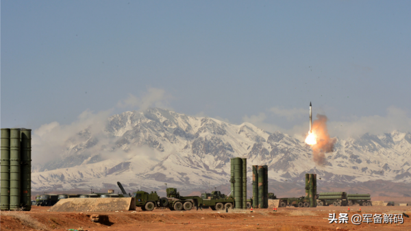 從航母到發動機:中烏軍貿合作廣泛深入,基本全都取得了重大成果 從航母到發動機:中烏軍貿合作廣泛深入,基本全都取得了重大成果