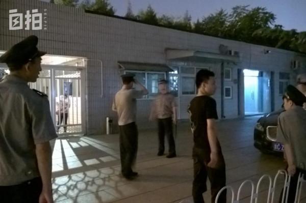 我，當過工人、做過保安，從小自卑，卻拿到了電影“最佳導演”獎