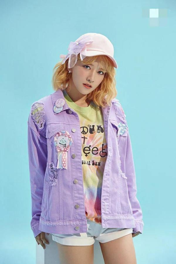 秋昭貞，著名歌手