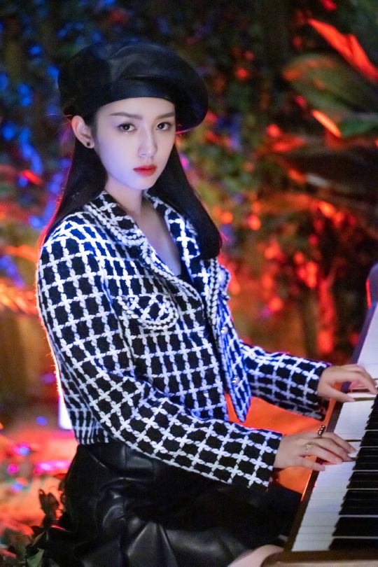 貝雷帽造型：趙麗穎 劉詩詩 楊冪 宋茜 熱巴 楊紫 李沁 倪妮 金晨 喬欣 周也