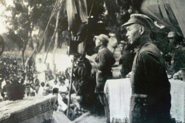 得知越軍活捉張萬年，43軍長急電127師部，張萬年怒道：胡說八道