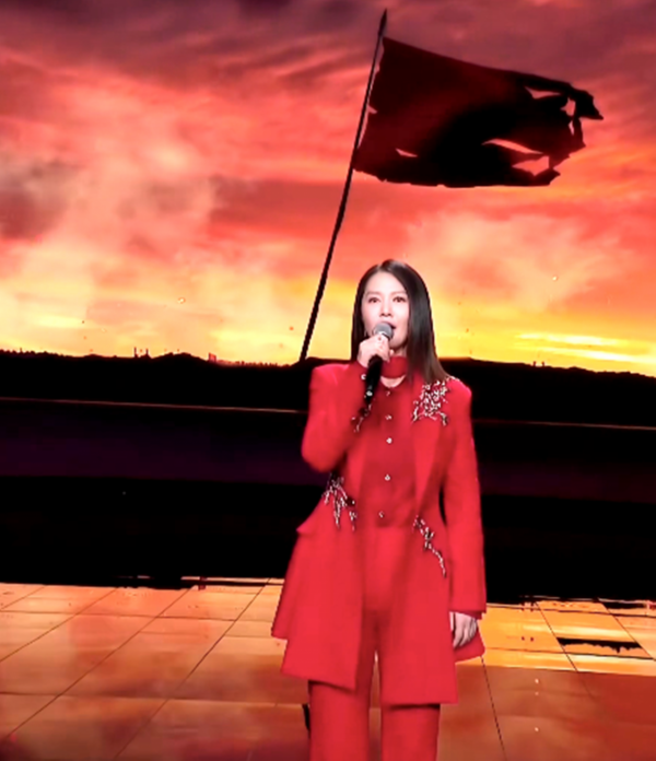 把唐國強和張國立安排在一起，導演用心了，殷秀梅把晚會推向高潮