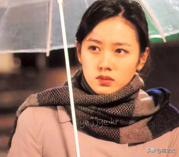 五官精緻楚楚動人，年輕時的孫藝珍太美了