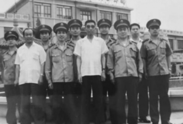 撤村建鎮、農民翻身、教授當顧問:大邱莊的神話20年 撤村建鎮、農民翻身、教授當顧問:大邱莊的神話20年