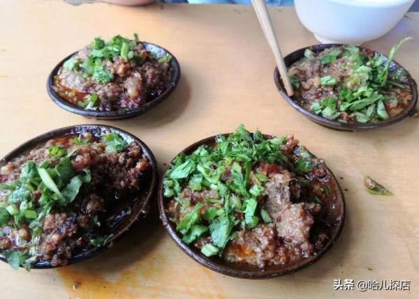 四川小鎮上的牛肉館子，蒸牛肉才8塊錢一份，人均40元能吃到撐