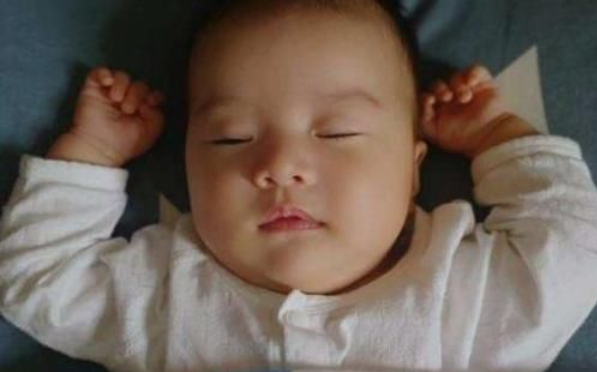 新生兒“睜眼”越早命越好?父母別擔憂,差別大多在這3方面 新生兒“睜眼”越早命越好?父母別擔憂,差別大多在這3方面