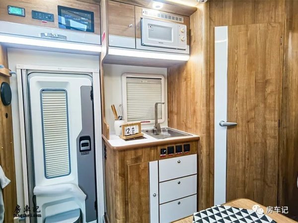 顏值與配置對等!48V12度電力和300L清水加持!誰才是它的主人? 顏值與配置對等!48V12度電力和300L清水加持!誰才是它的主人?