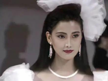 什麼是東方美?31年前首屆內地模特大賽,國模誕生 什麼是東方美?31年前首屆內地模特大賽,國模誕生