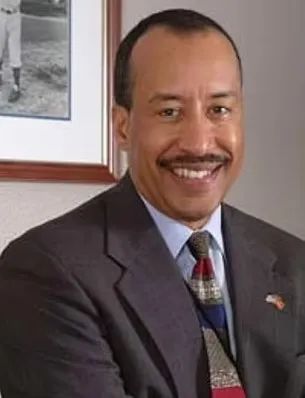 4,300,000人辭職！美國史上最大辭職潮！那邊，1040萬職位空缺？