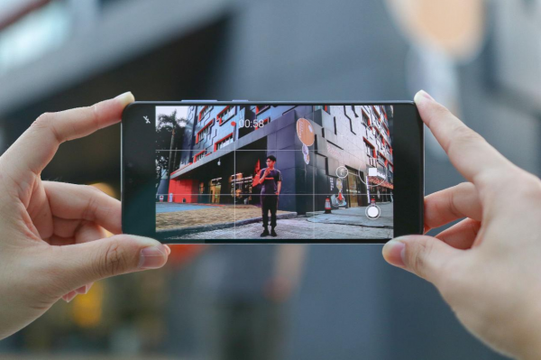 網友選出手機界的十大王者，綠哥手裡有閃充王者，你們的呢？