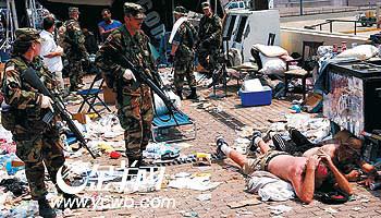 中國軍隊救災怎麼不佩戴武器，外國網友的問題我們應該怎麼回答？