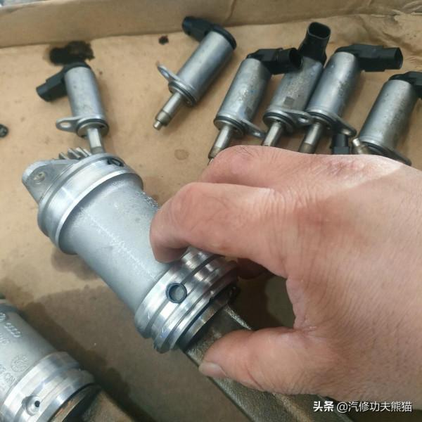 你們的奧迪燒機油是怎麼修的，我覺得這臺奧迪Q5燒機油的修法才對