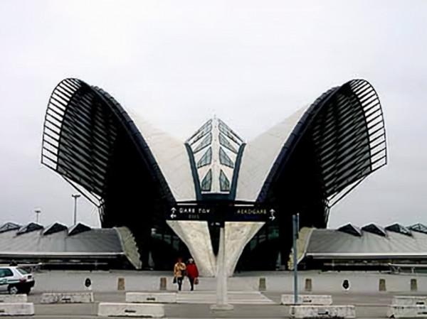 聖地亞哥-卡拉特拉瓦(Santiago Calatrava) 聖地亞哥-卡拉特拉瓦(Santiago Calatrava)