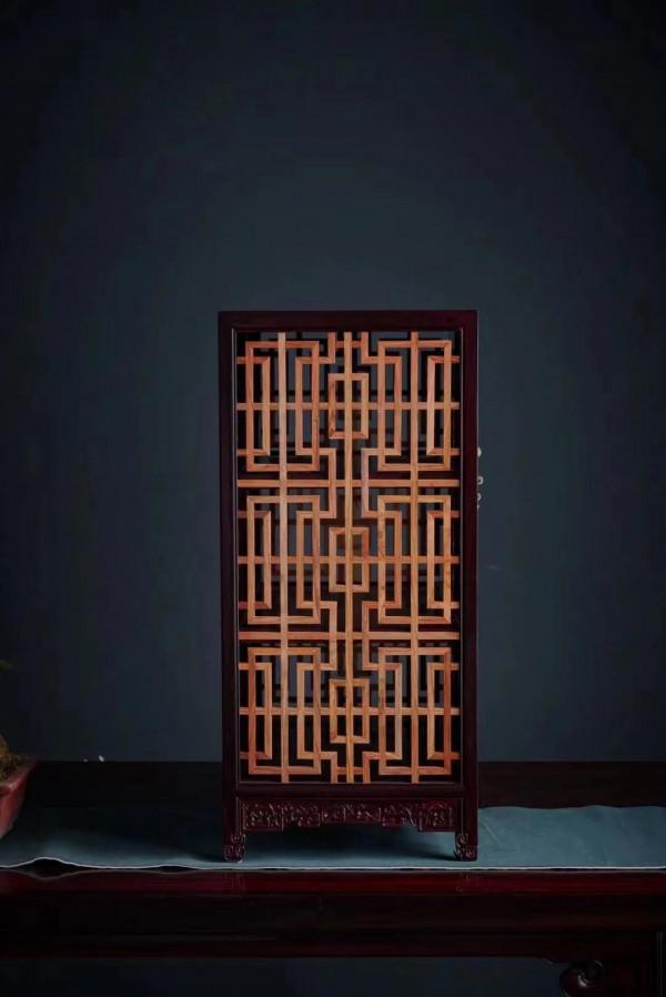 「攢花格方櫃」小葉紫檀鑲嵌黃花梨