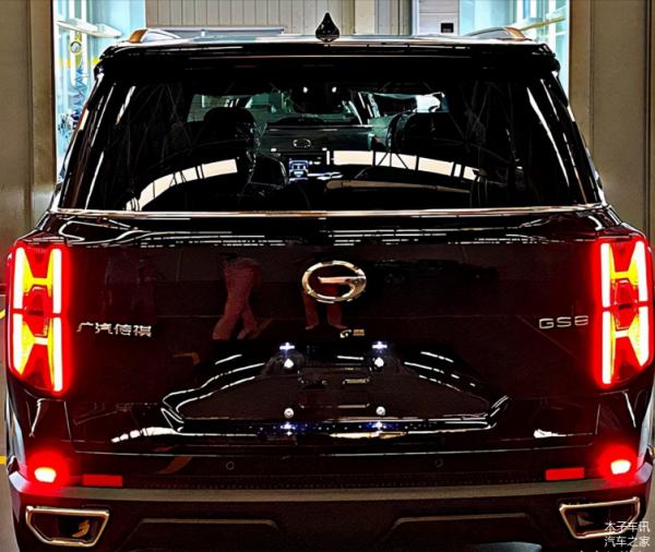 認真了，全新一代廣汽傳祺GS8實拍，網友：感覺這次設計用力過猛