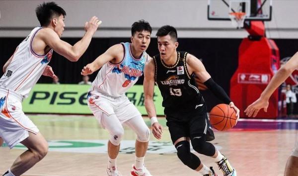 CBA前4輪：3人爭最佳新秀，2人爭最具進步獎，1人成常規賽MVP大熱
