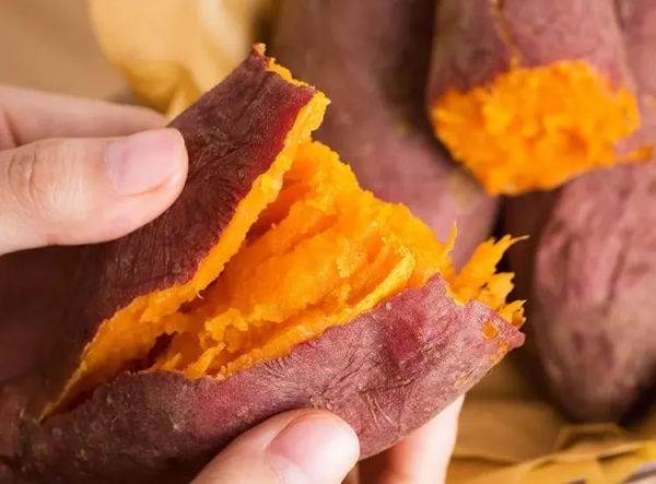 冬天的青菜太懂事了,還沒下鍋就會給自己加糖 冬天的青菜太懂事了,還沒下鍋就會給自己加糖