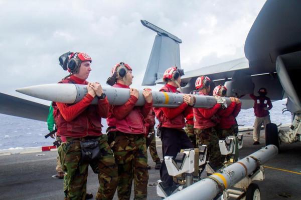 美鷹派暗示不用核彈也能遏制住中國,問題是美軍能撐到第8天嗎? 美鷹派暗示不用核彈也能遏制住中國,問題是美軍能撐到第8天嗎?