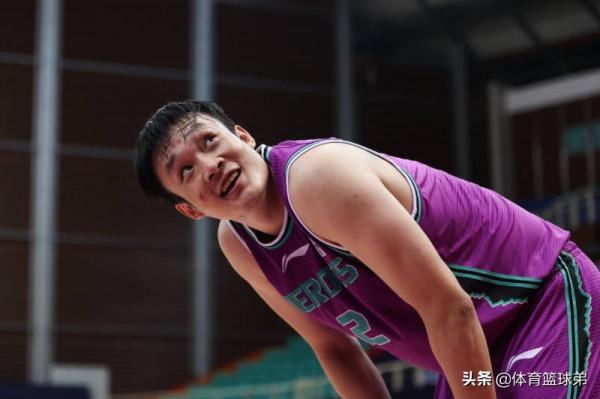 國內第一小前鋒傳人已現世，這次不僅有郭昊文，還有小將祝銘震