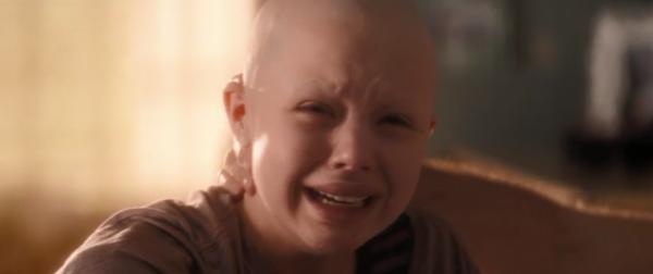 女孩一出生，就被母親送上手術檯，給姐姐捐獻各種器官，虐心電影