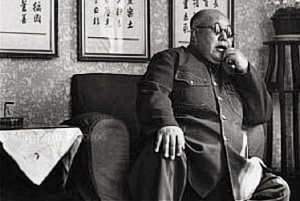 馬鴻逵外逃美國,用飛機帶走7.5噸黃金,臨終前喃喃細語:想回家 馬鴻逵外逃美國,用飛機帶走7.5噸黃金,臨終前喃喃細語:想回家