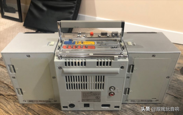 JVC PC-RM100JW盒式錄音機 收音機擴音器 可拆卸行動式組合音響系統 JVC PC-RM100JW盒式錄音機 收音機擴音器 可拆卸行動式組合音響系統