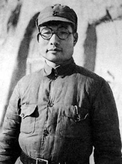 四野兵臨城下,蔣軍要求起義,我軍政委搖頭:你們只能投降 四野兵臨城下,蔣軍要求起義,我軍政委搖頭:你們只能投降