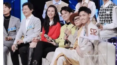 包貝爾背後有金豬？何炅新節目難看？光頭男星自作自受？