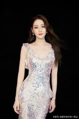 迪麗熱巴 多少男生心目中的女神 迪麗熱巴 多少男生心目中的女神