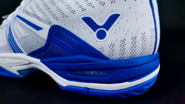 A930首測丨全面類戰靴再升級,穩中求快佔得先機 A930首測丨全面類戰靴再升級,穩中求快佔得先機