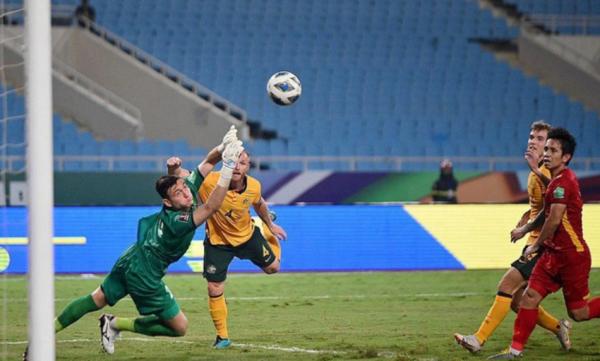 越南門將鄧文林傷情確定:肩部脫臼休戰3個月 徹底無緣今年12強賽 越南門將鄧文林傷情確定:肩部脫臼休戰3個月 徹底無緣今年12強賽