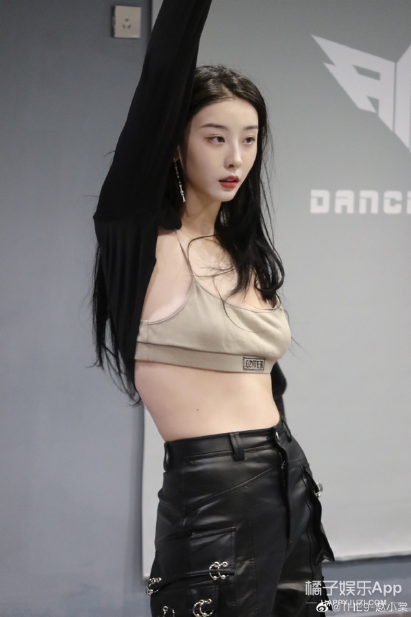 趙小棠喊周九良老baby?女愛豆和相聲演員,上節目公費戀愛? 趙小棠喊周九良老baby?女愛豆和相聲演員,上節目公費戀愛?