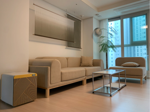 這對韓國夫婦的婚房，80㎡精裝房放棄大拆大改，軟裝佈置舒適溫馨