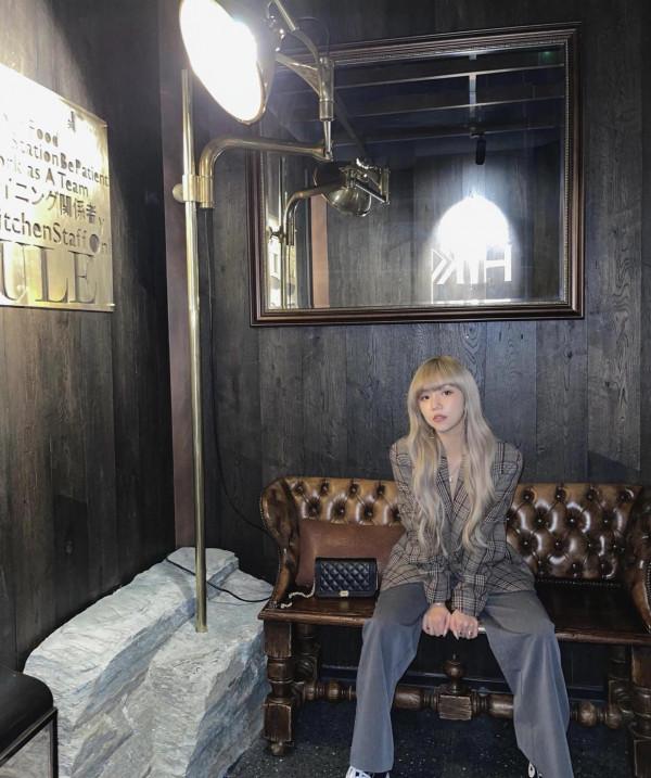 安崎真的太敢穿了,“漁網襪”配“超短吊帶連體褲”,顯高又清涼 安崎真的太敢穿了,“漁網襪”配“超短吊帶連體褲”,顯高又清涼