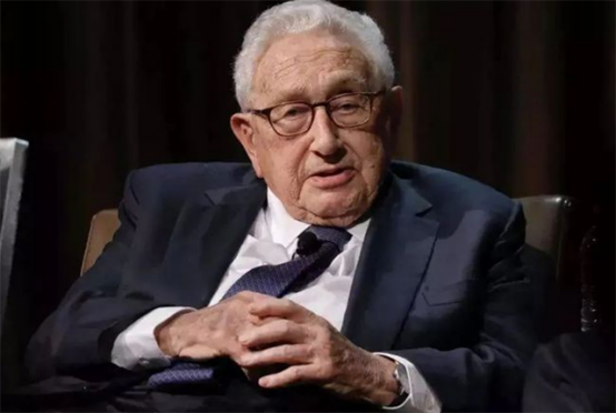 美國退休領導人來華撈金:克林頓60秒賺萬元,奧巴馬靠握手賺千萬 美國退休領導人來華撈金:克林頓60秒賺萬元,奧巴馬靠握手賺千萬