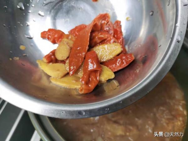 牛蹄筋要怎麼做才軟爛入味，教你家常做法，一口下去全是膠原蛋白