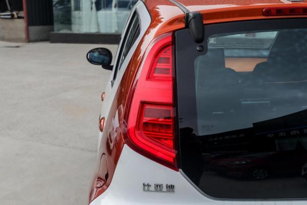 簡單聊聊比亞迪e1，沒有刀片電池和“龍顏”設計，但勝在價格親民