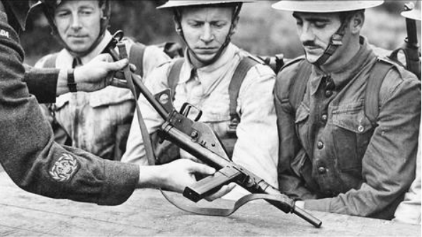 盤點幾款二戰時期的“垃圾”武器,日本有兩件,猜猜是哪把武器 盤點幾款二戰時期的“垃圾”武器,日本有兩件,猜猜是哪把武器