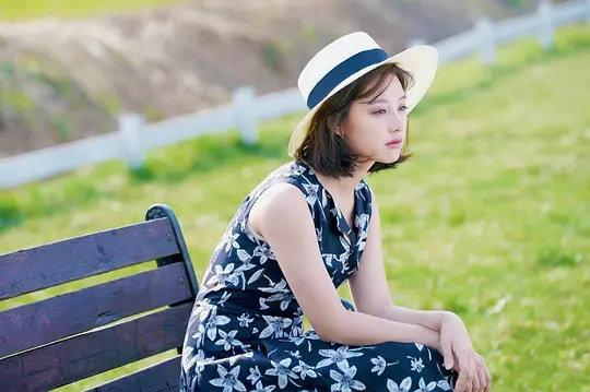 “天然女神”金智媛：顏值絲毫不輸宋慧喬，如今廣告接到“手軟”