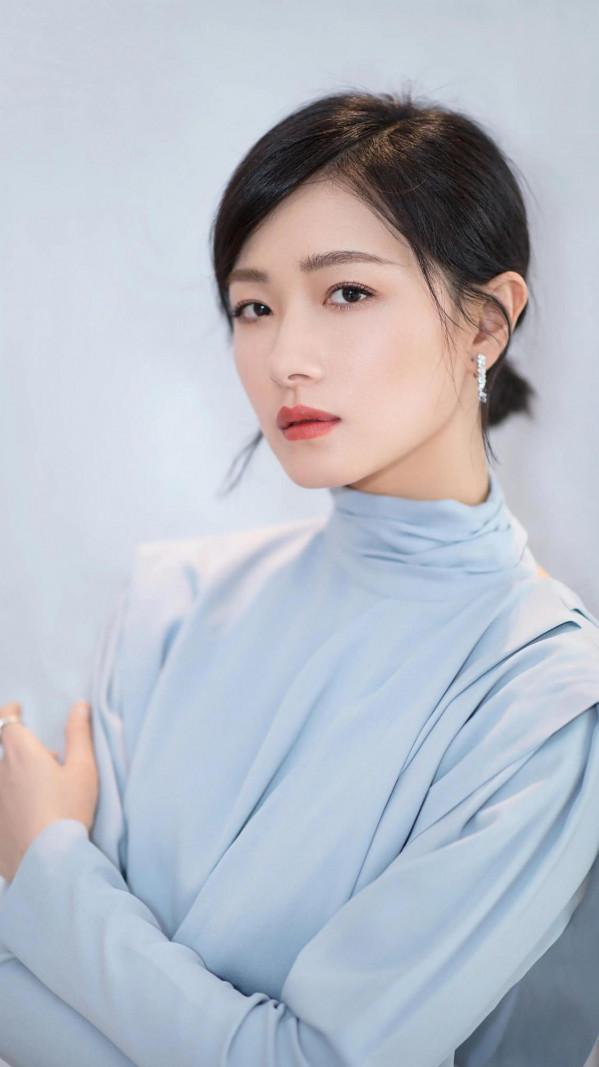 萬茜，總是酷酷的